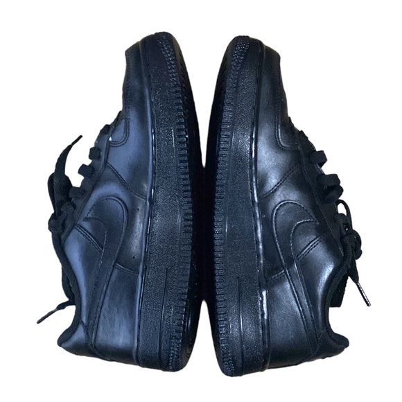 Nike Air Force 1s Black - Picture 3 of 5